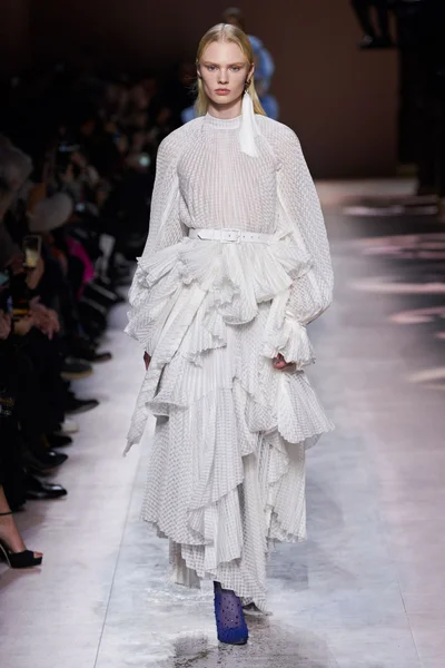 Look 6